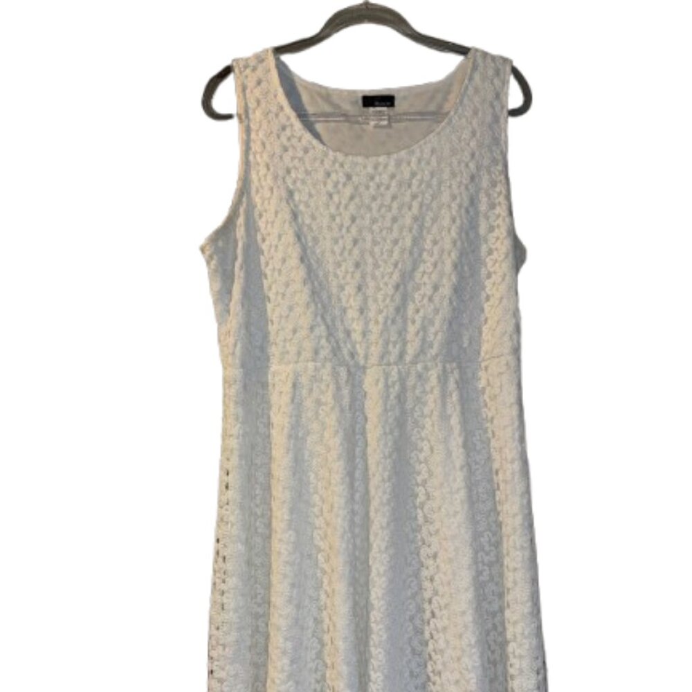 1x White Dress